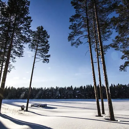 Lomaperkkioe Semesterbostad *
