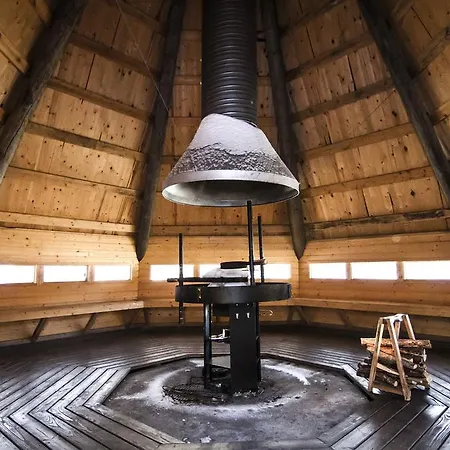 Semesterbostad Lomaperkkioe