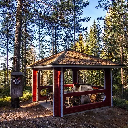 Lomaperkkioe Casa de Férias Kajaani