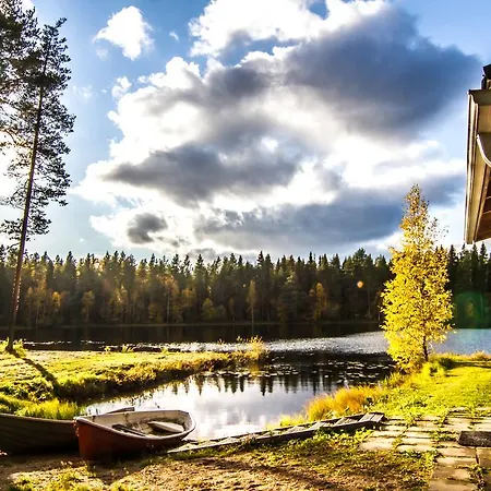 Semesterbostad Lomaperkkioe *