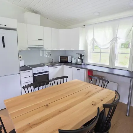 Lomaperkkioe Semesterbostad Kajana