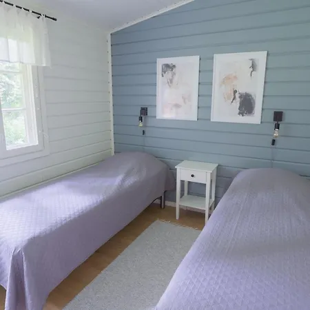 Lomaperkkioe Semesterbostad *