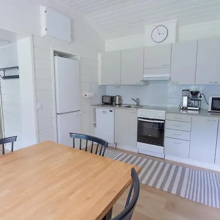 Lomaperkkioe * Каяани